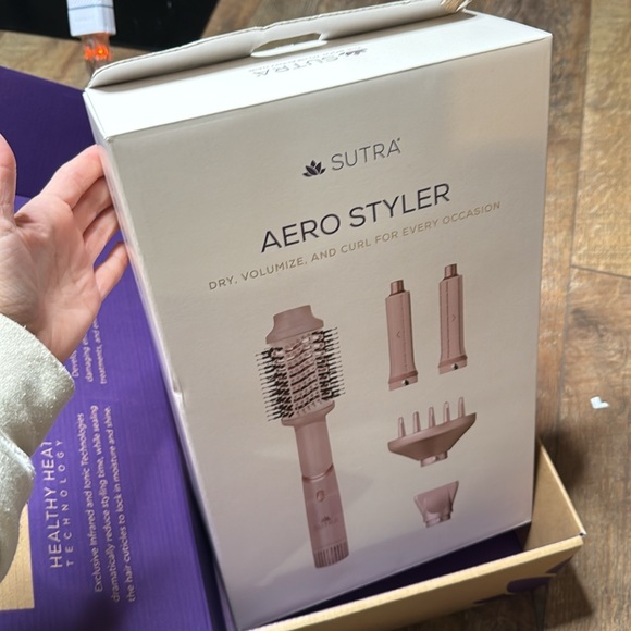 Sutra Aero Styler Set Rose Gold $299 Retail - Picture 3 of 7